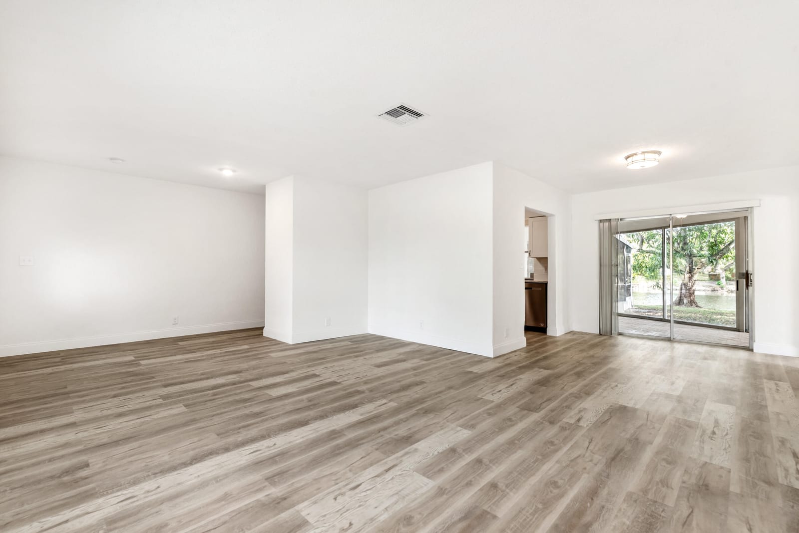 7102 NW 89th Avenue, Tamarac, FL 33321 photo 7