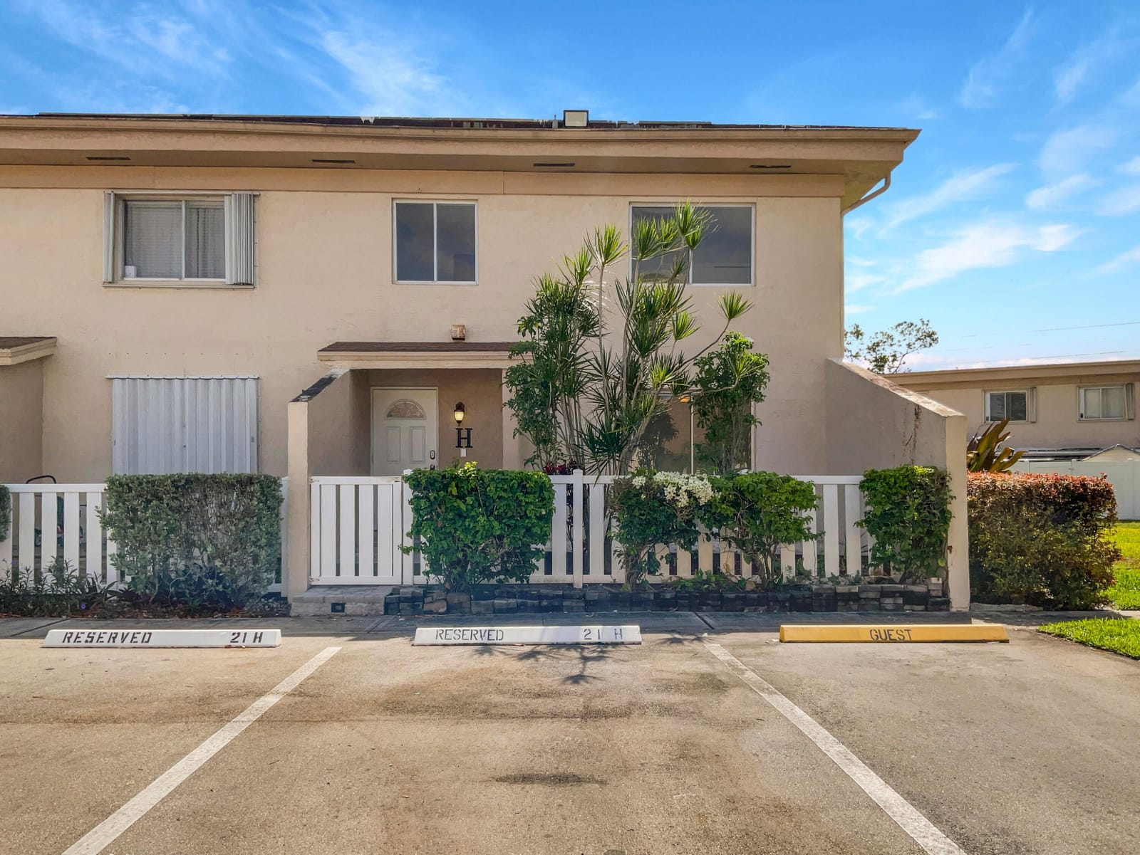 1521 NW 80th Avenue H, Margate, FL 33063
