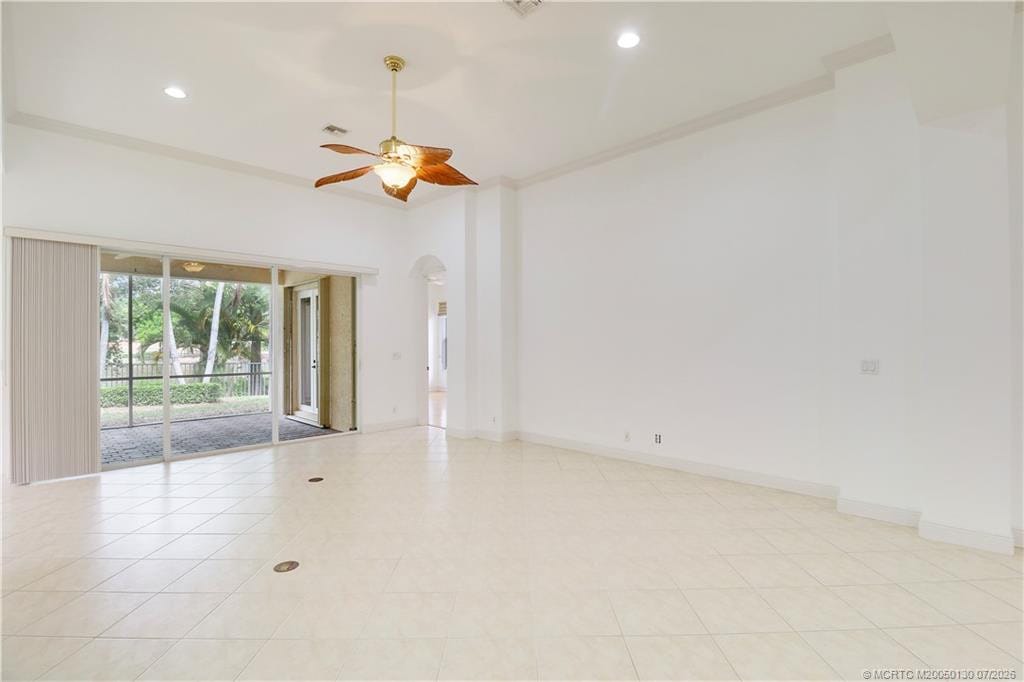 736 SW Pebble Lane — photo 8