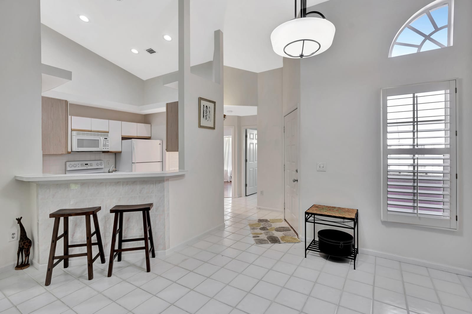 202 Muirfield Court E — photo 9