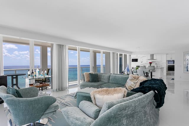2800 S Ocean Boulevard 14a, sold in Ocean Towers Condo, Boca Raton, FL