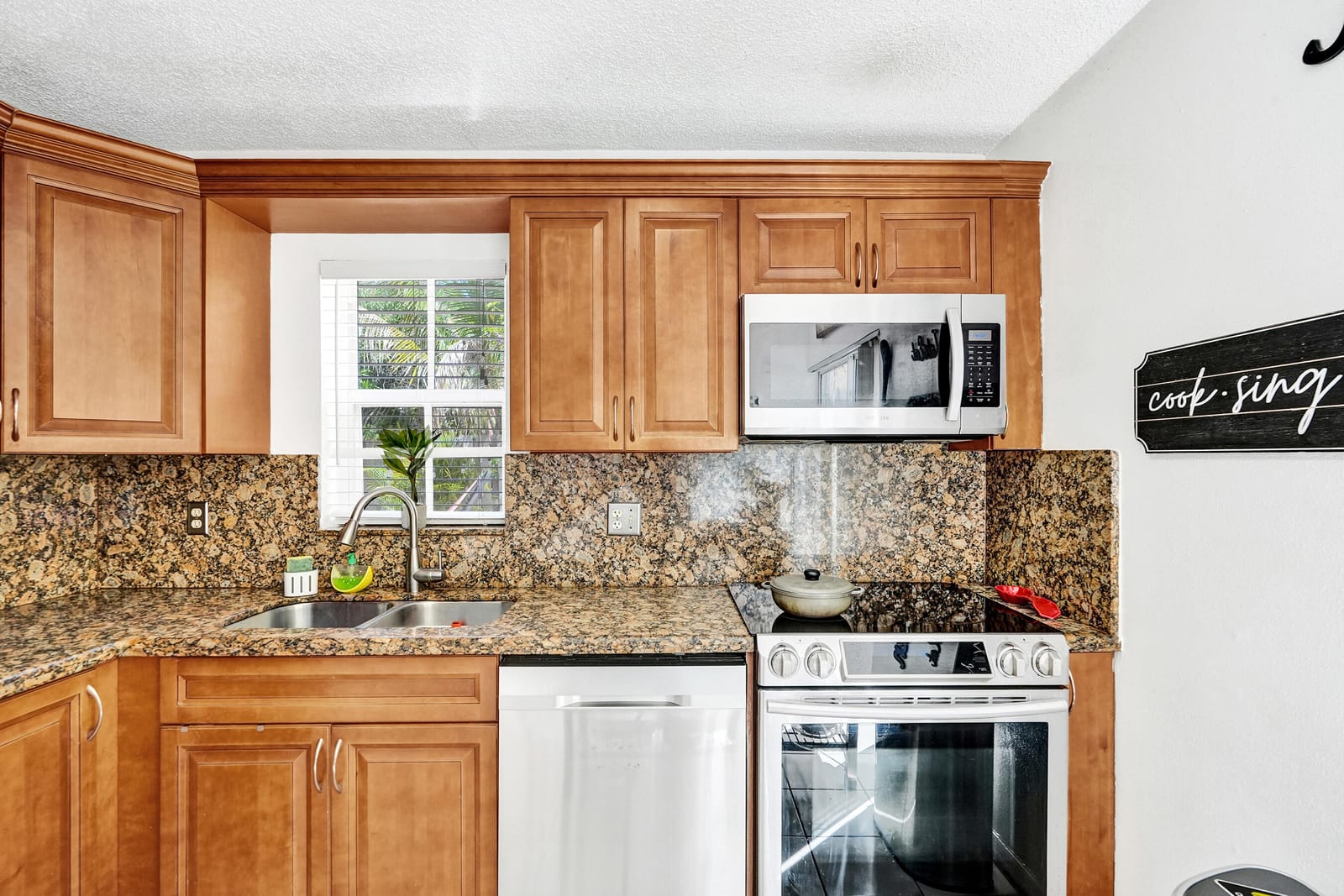 6217 Mohawk Terrace, Margate, FL 33063 photo 14