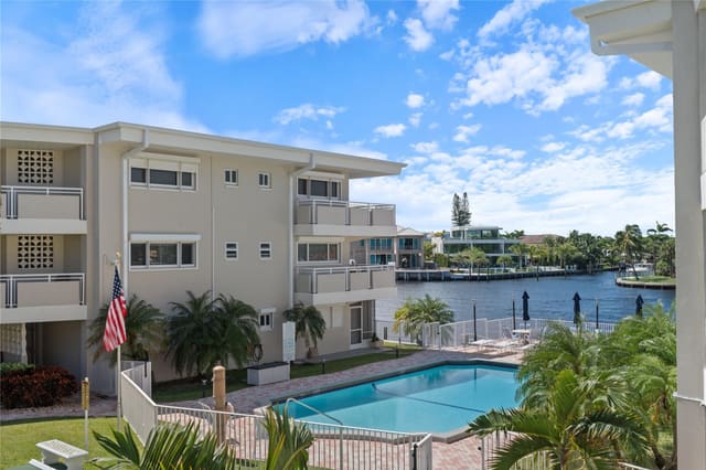 1198 Hillsboro Mile 208, sold in Hillsboro Imperial, Hillsboro Beach, FL