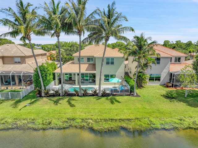 391 NW Sheffield Circle, sold in St James Golf Club Pod E Phase Ii, Port St Lucie, FL