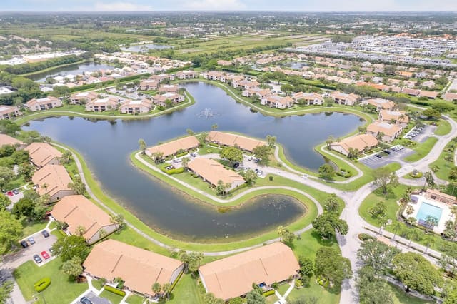 8565 W Boca Glades Boulevard G, Boca Raton, FL 33434