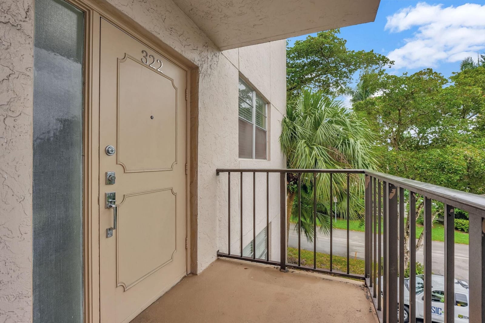 2571 Aragon Boulevard 322, Sunrise, FL 33322