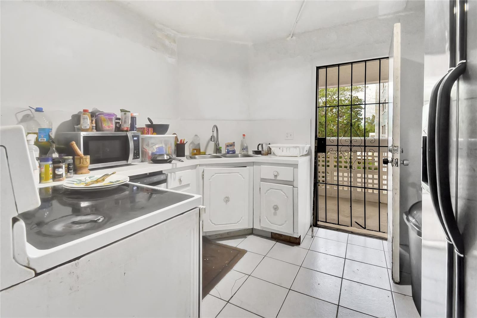 3301 Spanish Moss Terrace 306, Lauderhill, FL 33319 photo 7