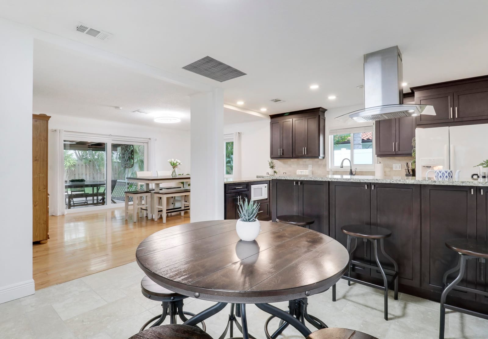 19339 W Indies Lane, Tequesta, FL 33469 photo 3