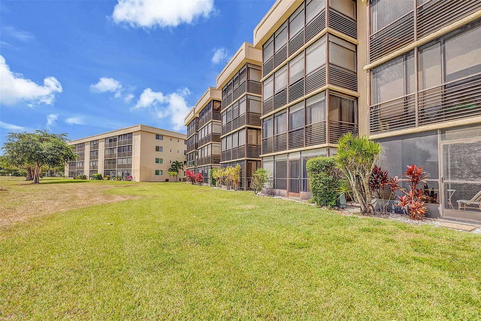 3241 Holiday Springs Boulevard 107, Margate, FL 33063 photo 25