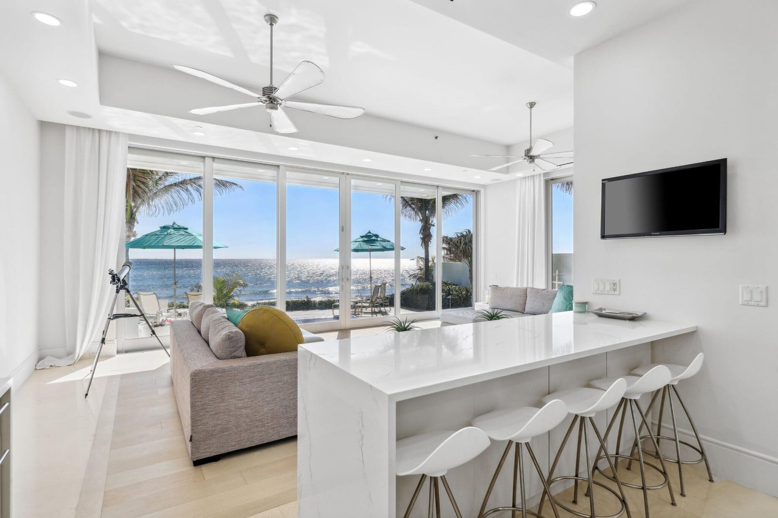 4215 S Ocean Boulevard Villa 3 — photo 3