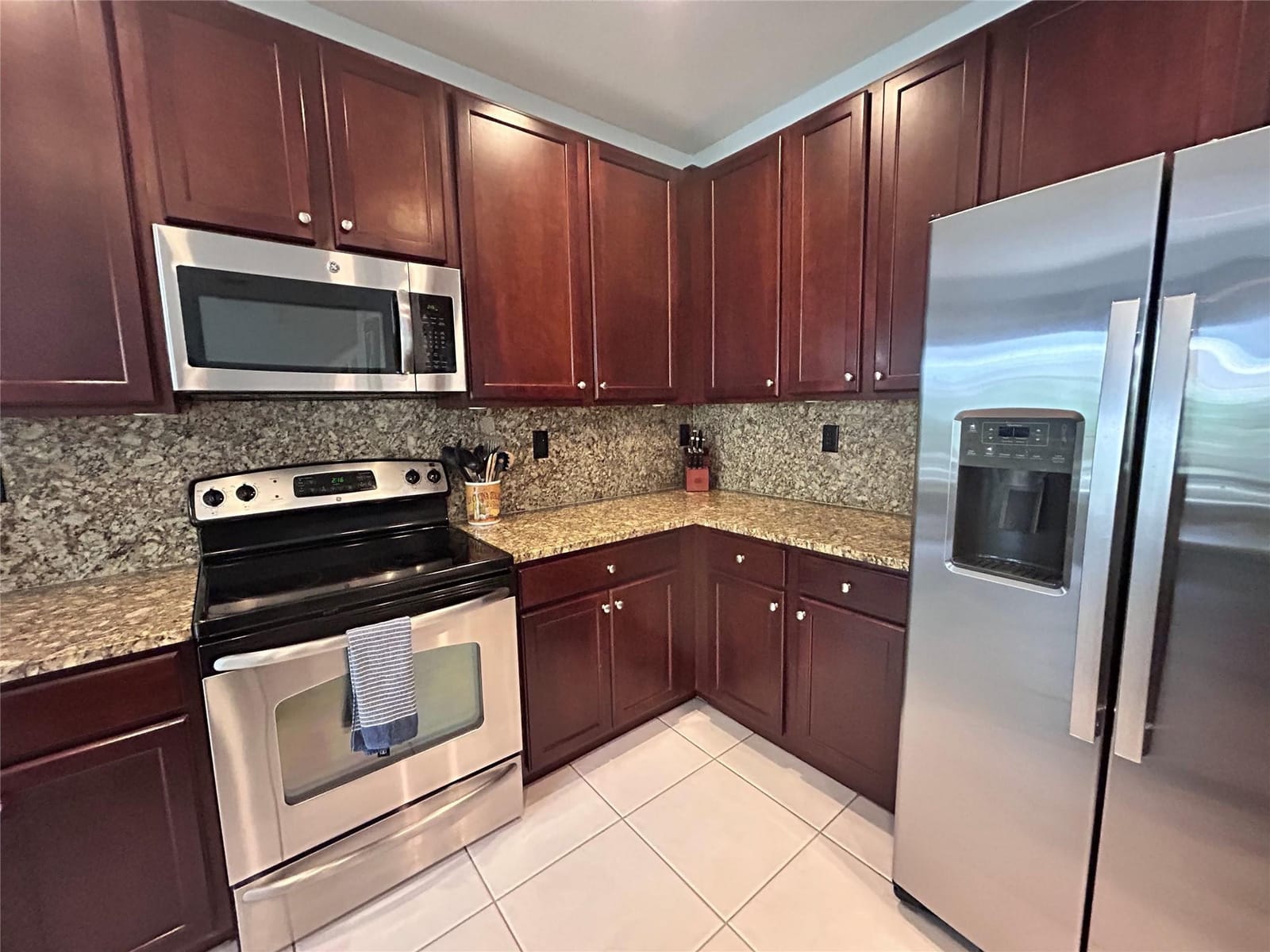 6087 Grand Cypress Circle — photo 5