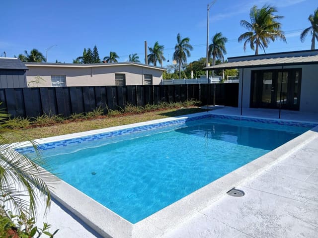12530 NW 22nd Avenue, sold in Golf Estates, Miami, FL