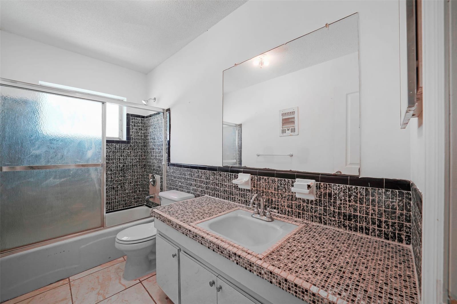 4300 NW 48th Avenue, Lauderdale Lakes, FL 33319 photo 23