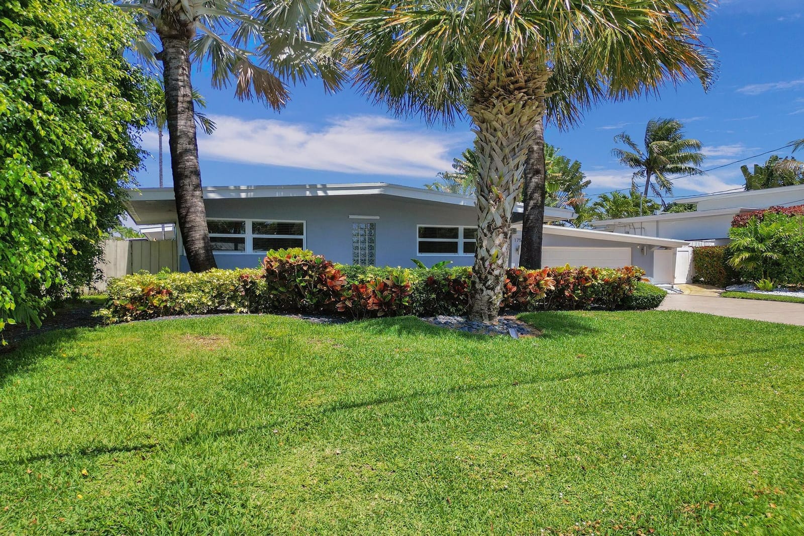 1757 NE 35th Street, Oakland Park, FL 33334