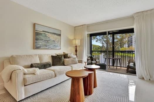 2228 N Cypress Bend Drive 210, Pompano Beach, FL 33069 photo 15