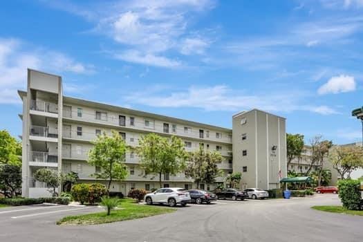 2228 N Cypress Bend Drive 210, Pompano Beach, FL 33069 photo 29