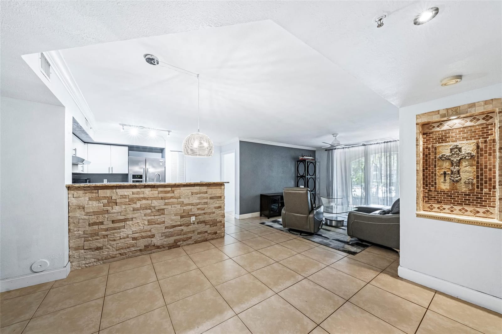 4856 N State Road 7 104 — photo 12