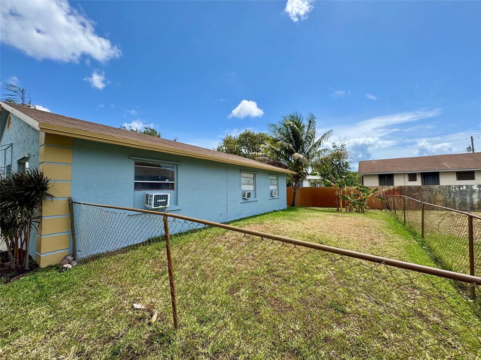 288 NW 13th Court — photo 8