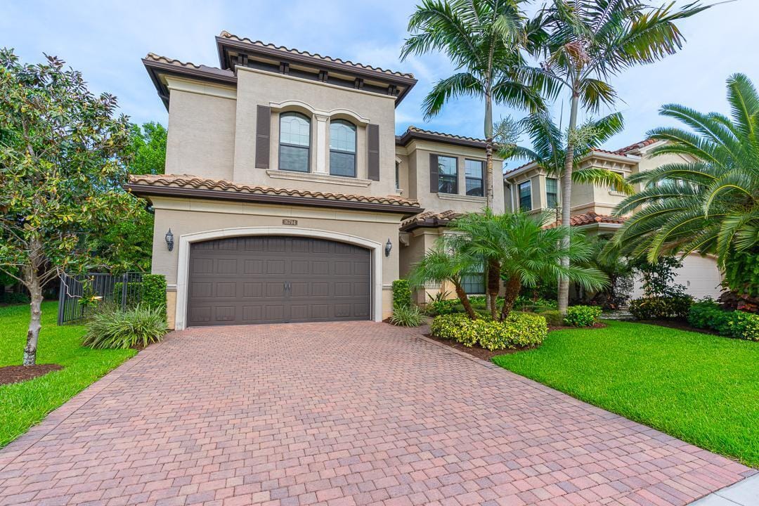 16794 Bridge Crossing Circle, Delray Beach, FL 33446