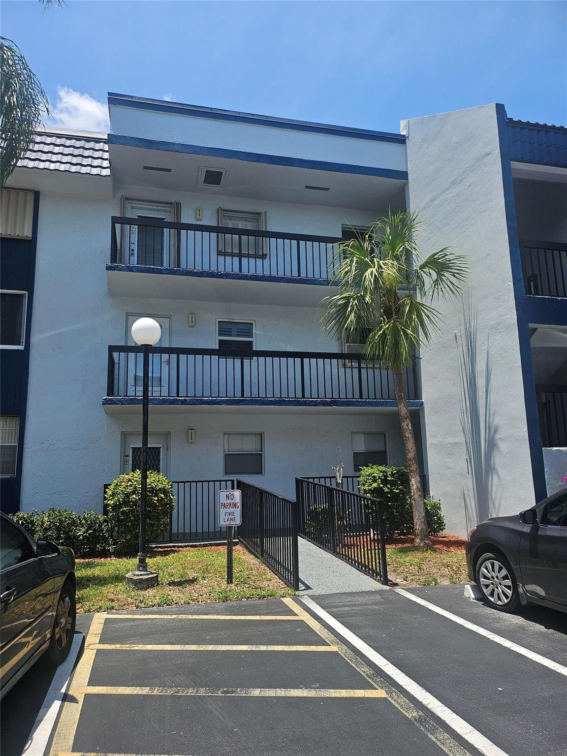 3100 Holiday Springs Boulevard 111, Margate, FL 33063