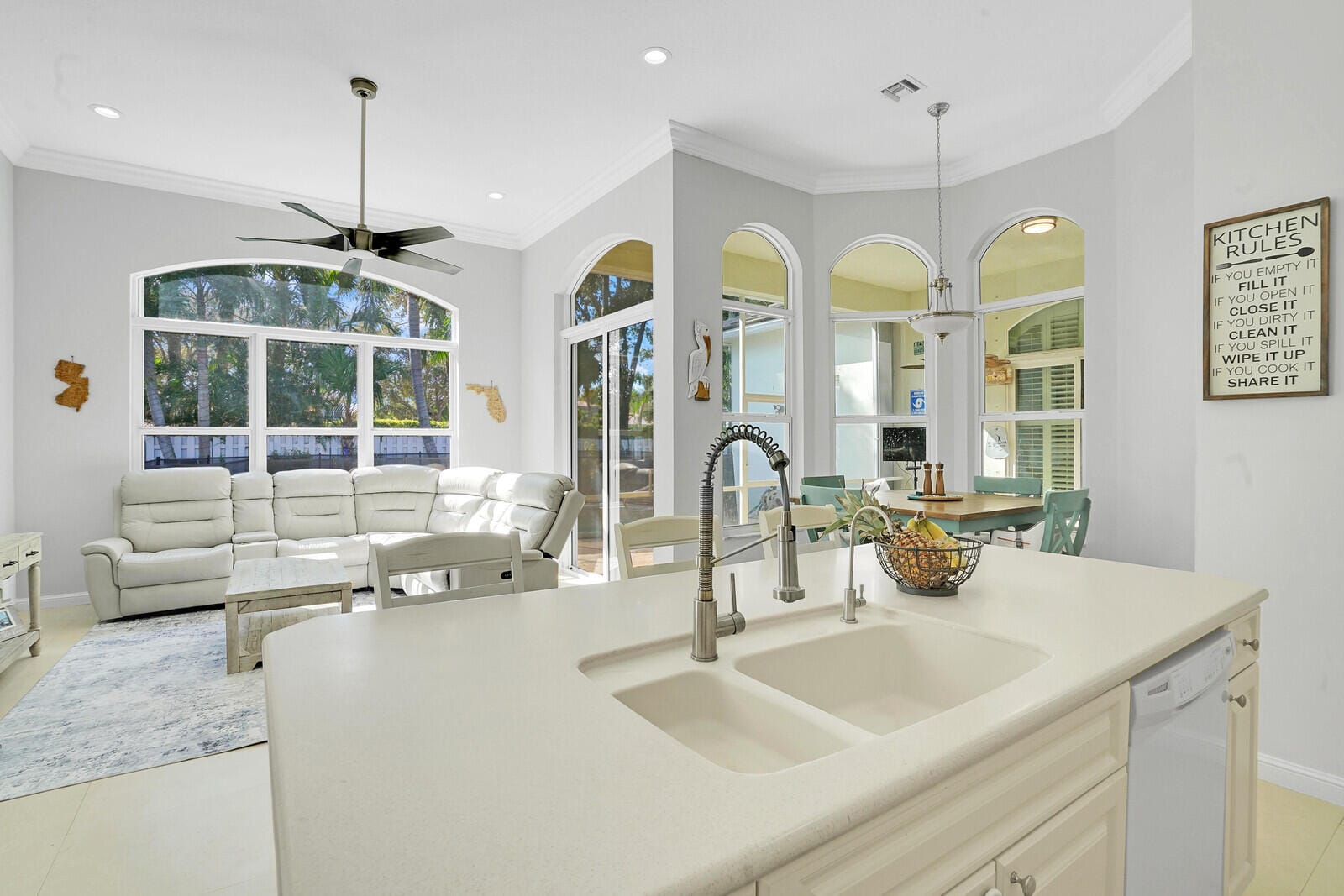 6898 Houlton Circle, Lake Worth, FL 33467 photo 9