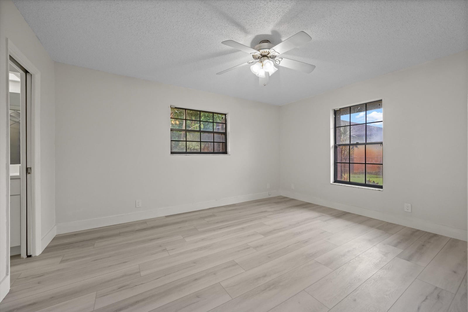975 Ryanwood Drive, West Palm Beach, FL 33413 photo 19