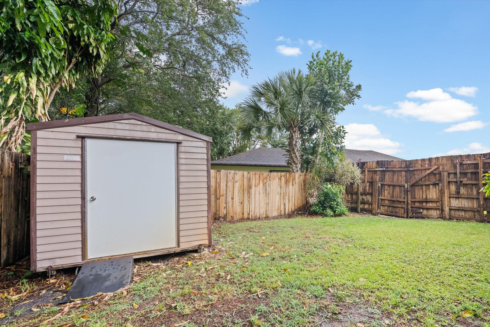 975 Ryanwood Drive, West Palm Beach, FL 33413 photo 25