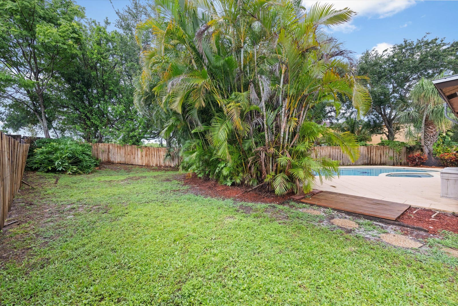 975 Ryanwood Drive, West Palm Beach, FL 33413 photo 28