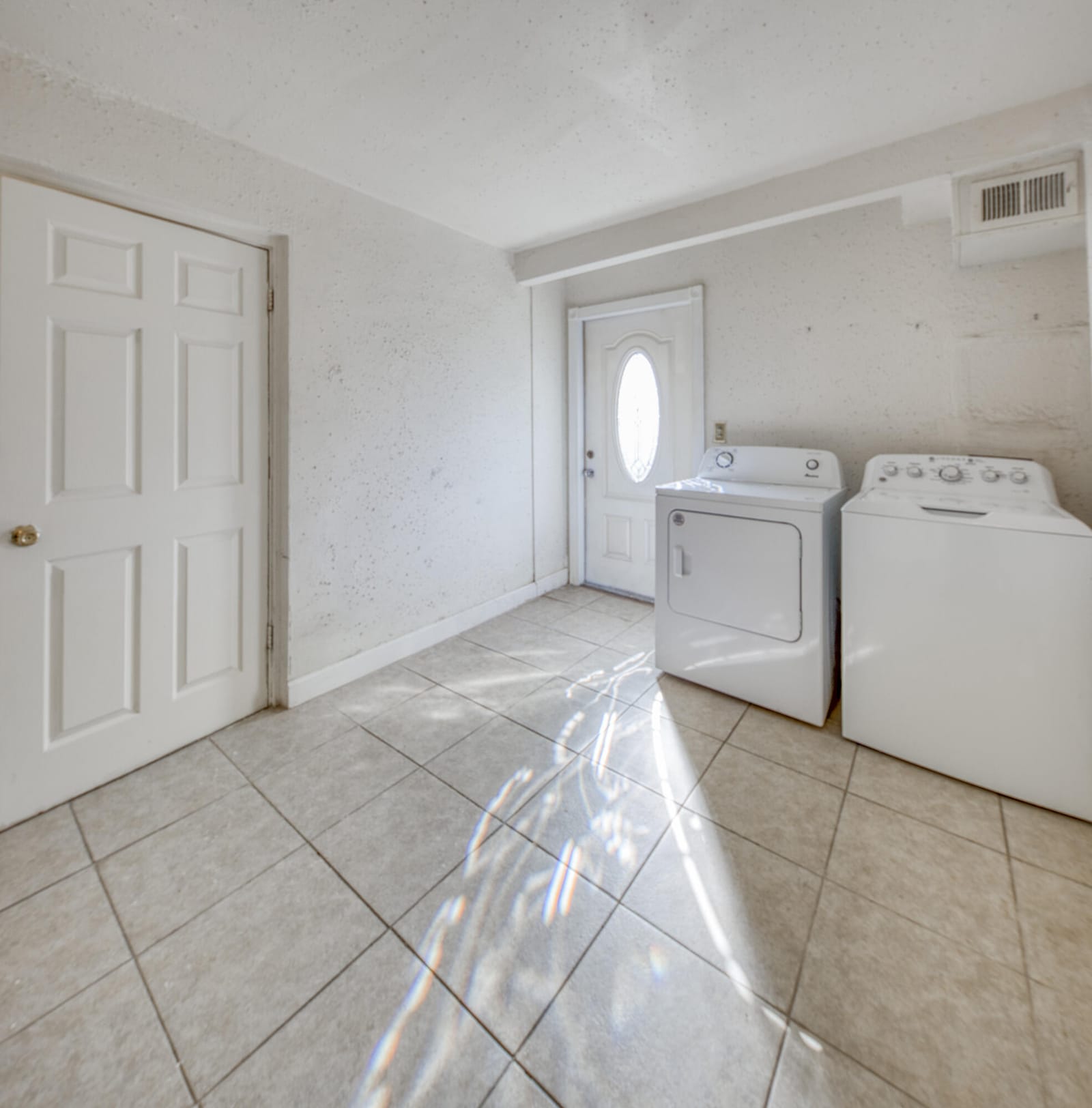 1432 W Bloxham Street — photo 9