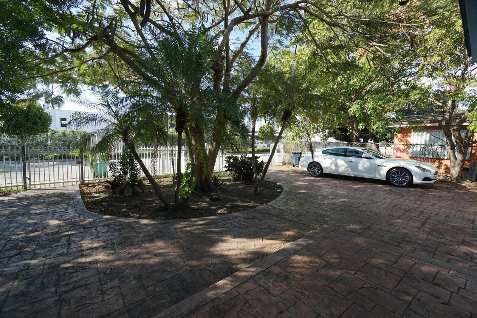 10451 SW 184th Street — photo 4