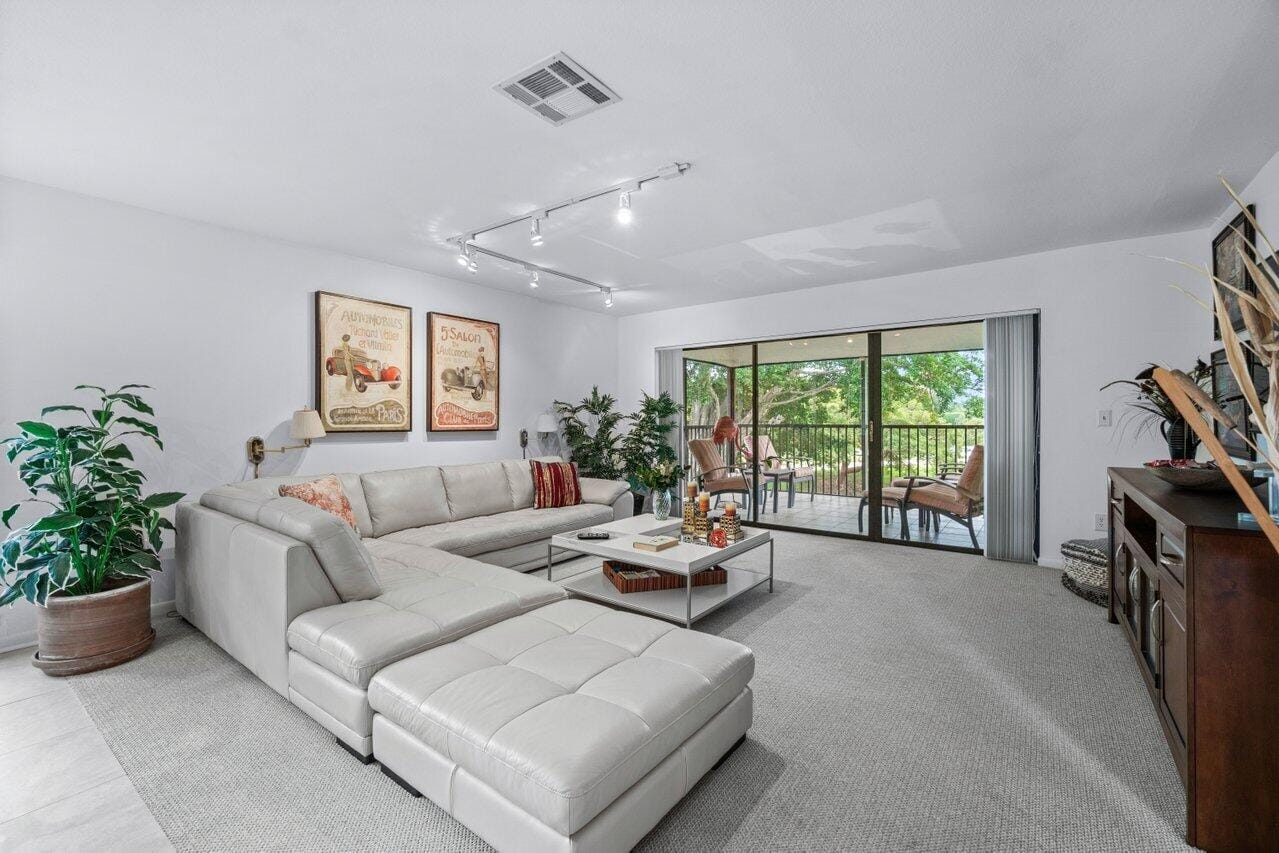 20 Westgate Lane B, Boynton Beach, FL 33436 photo 4