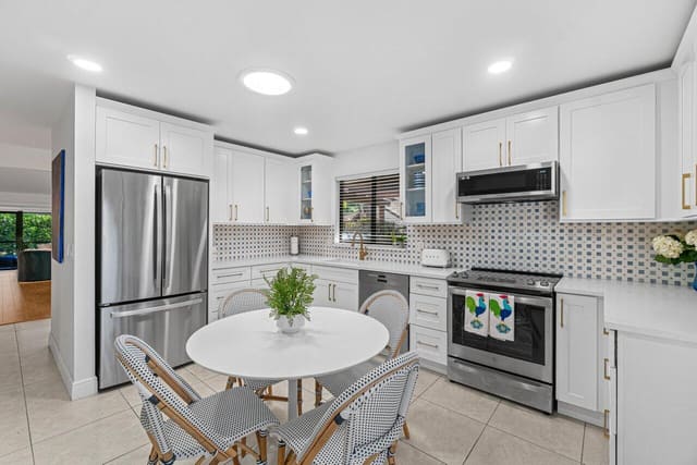 5125 Pine Drive, Boynton Beach, FL 33437