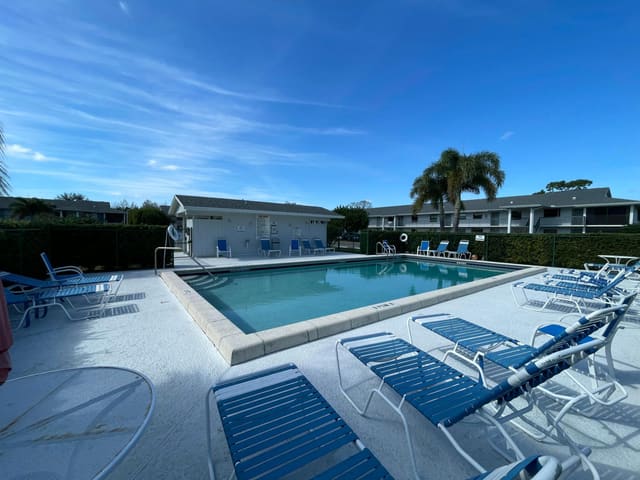 1270 SE Parkview Place B-3, sold in Parkview Condo, Stuart, FL