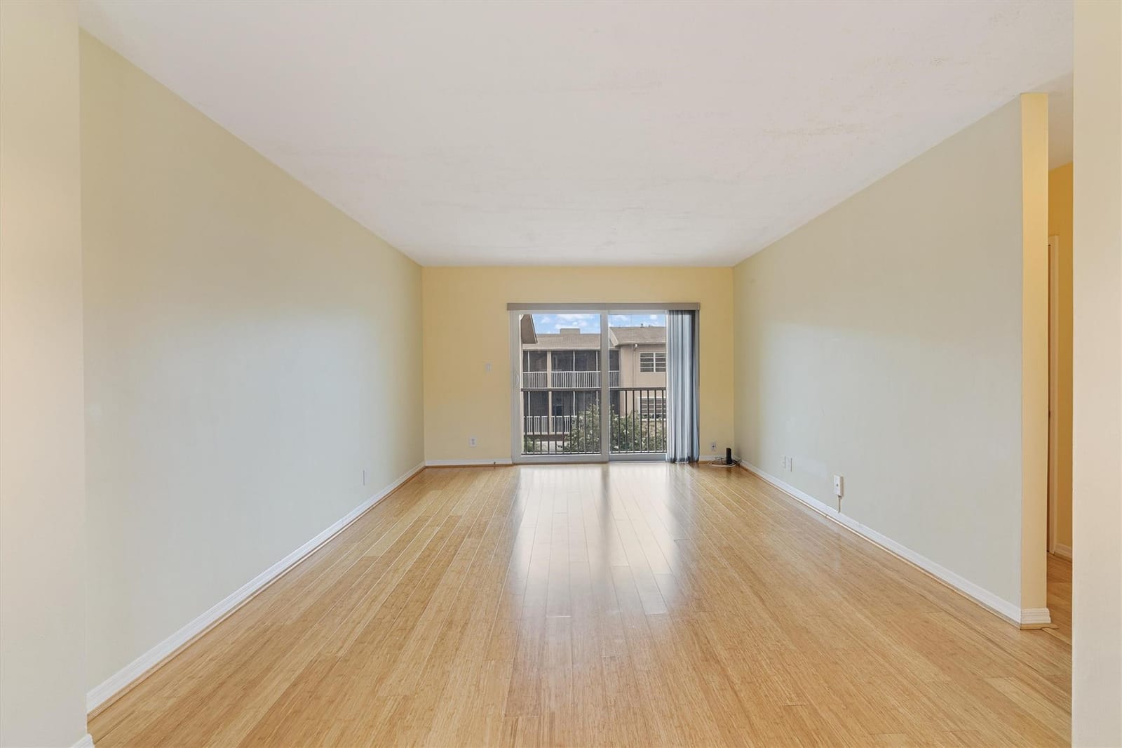 1510 SE 15th Street 309 — photo 9