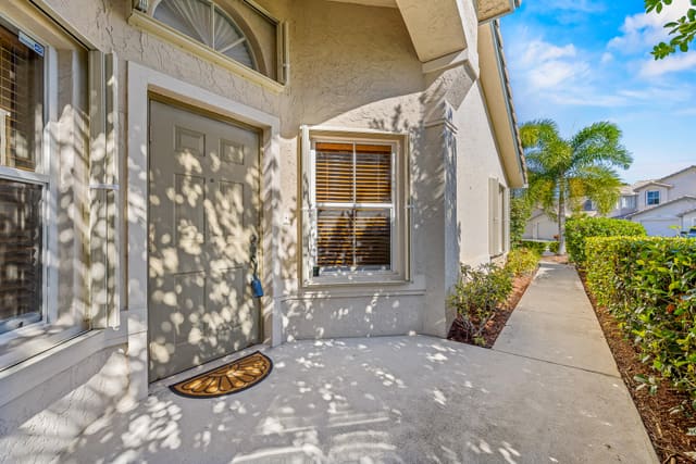 10494 Pelican Drive, Wellington, FL 33414