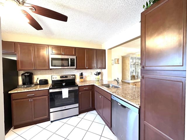 7634 Tahiti Lane 106, Lake Worth, FL 33467