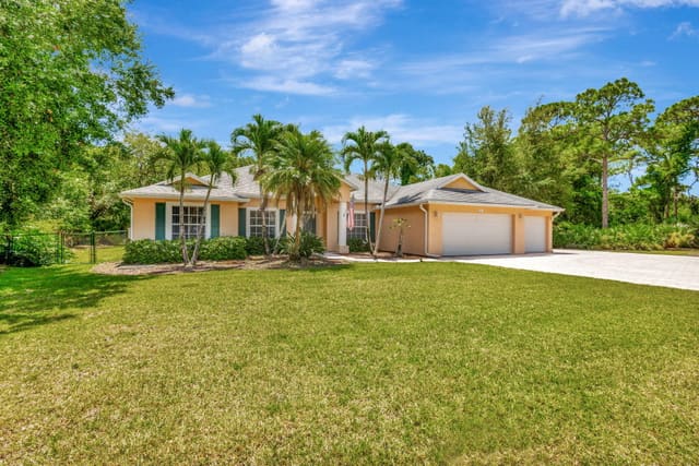 5417 Stately Oaks Street, sold in Southern Oak Estates, Fort Pierce, FL