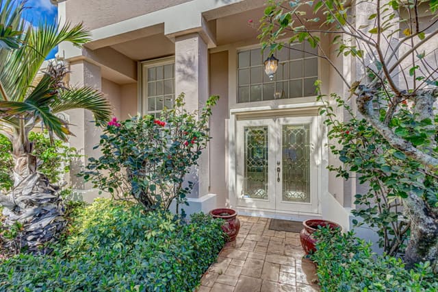 6481 Spartina Circle, sold in Loxahatchee Pointe, Jupiter, FL