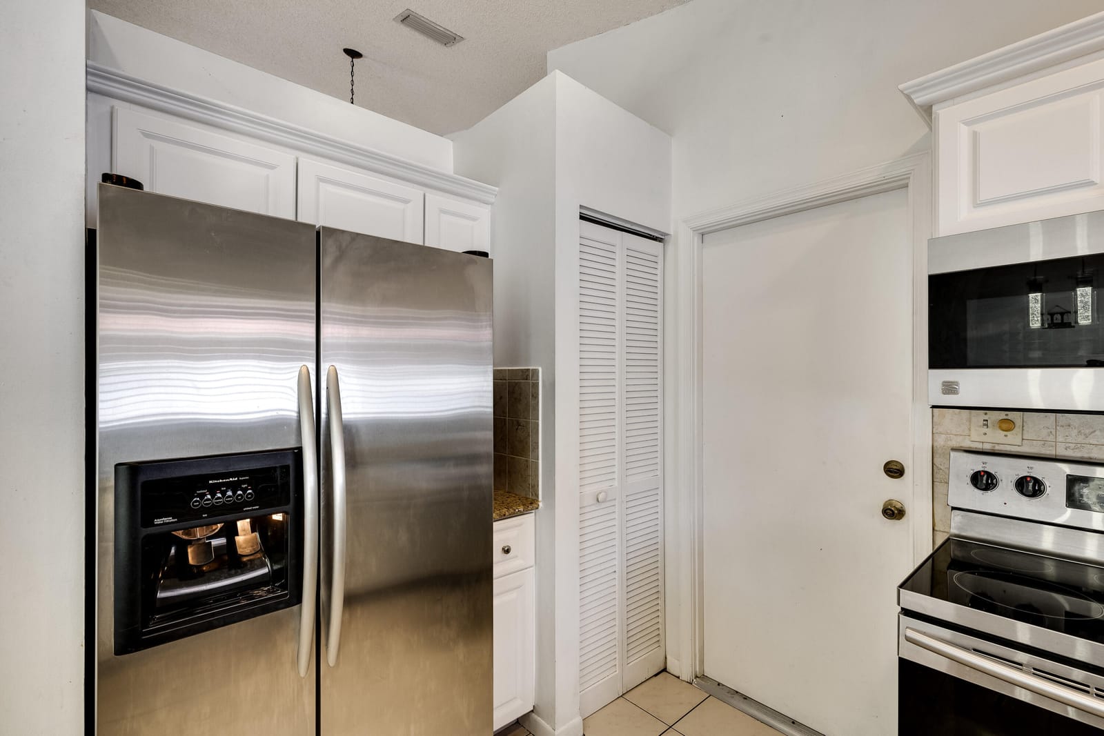 176 Executive Circle, Boynton Beach, FL 33436 photo 8