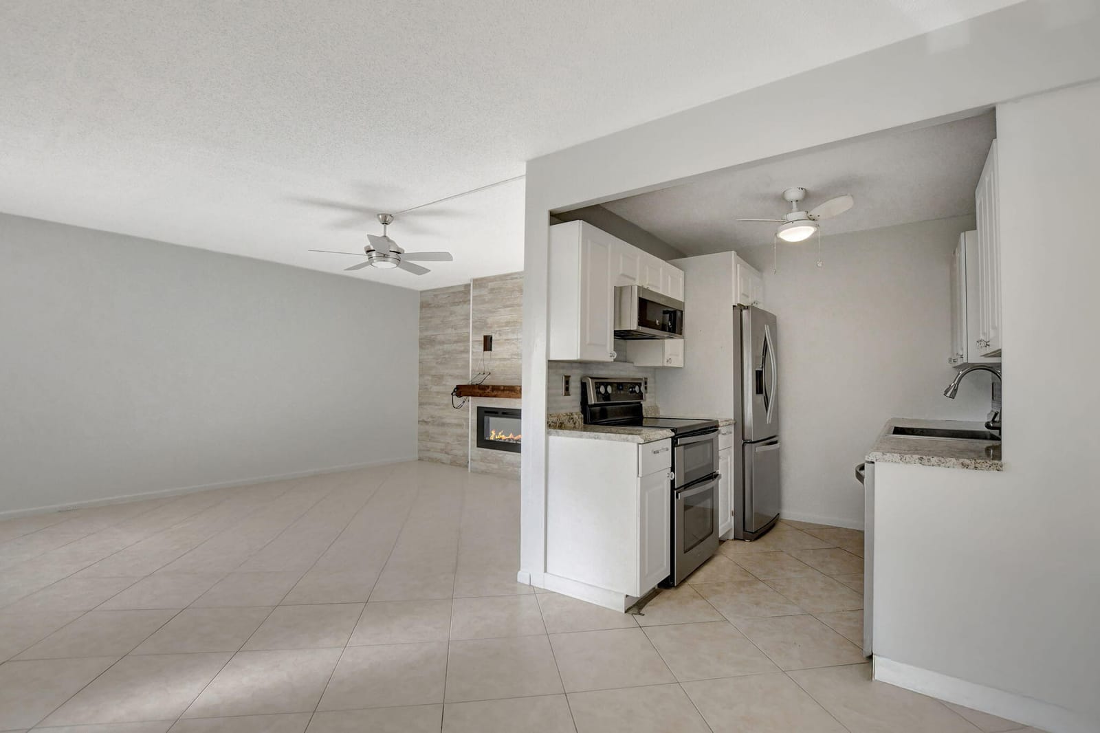 4064 Newport Q 4064 — photo 7