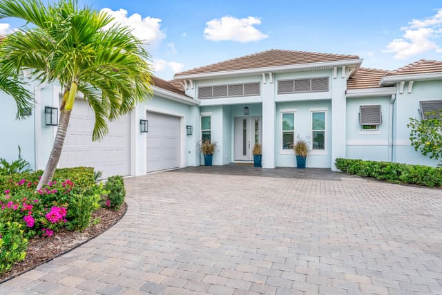 5820 Palmetto Preserve Road, Vero Beach, FL 32967