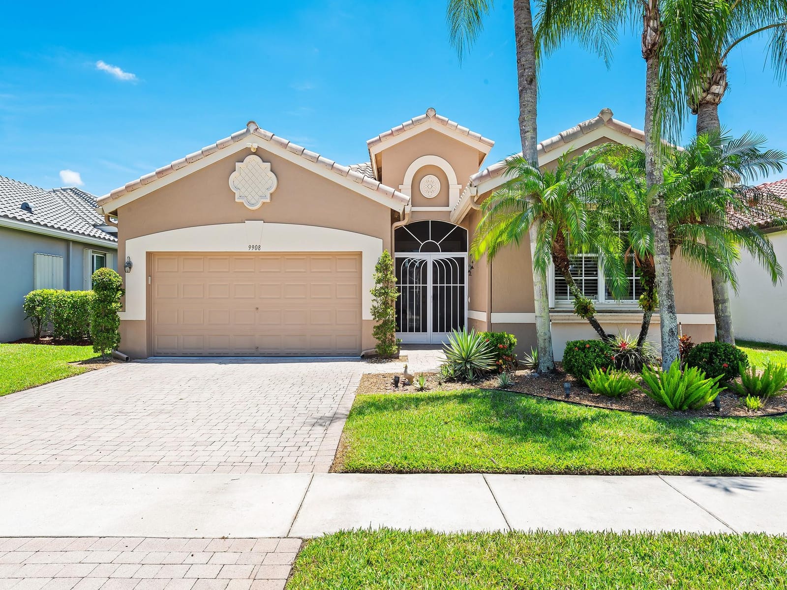 9908 Mantova Drive, Lake Worth, FL 33467