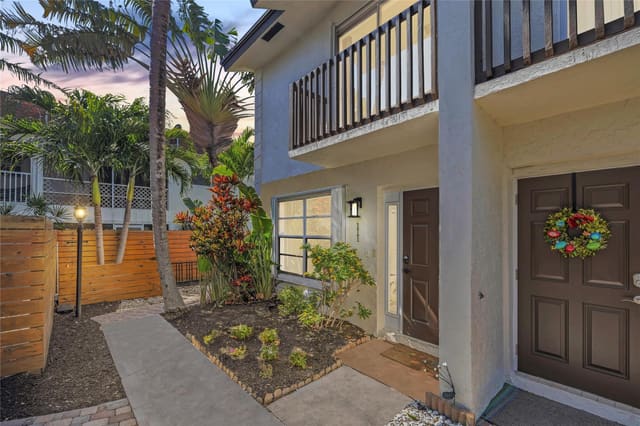 1917 NE 3rd Street 111, Deerfield Beach, FL 33441