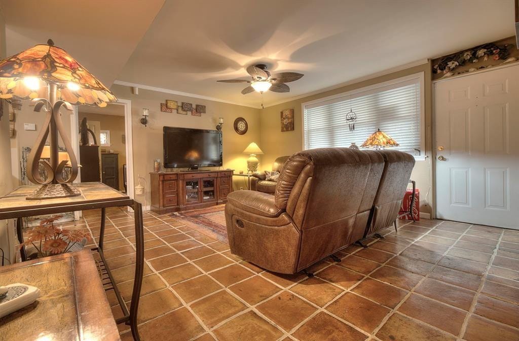 14 Sioux Lane, Lake Worth, FL 33462