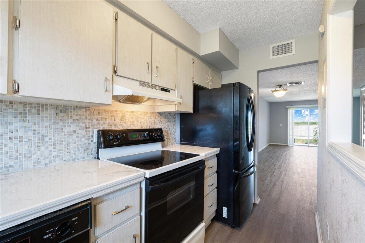 1300 Seaway Drive 6, Fort Pierce, FL 34949 photo 7