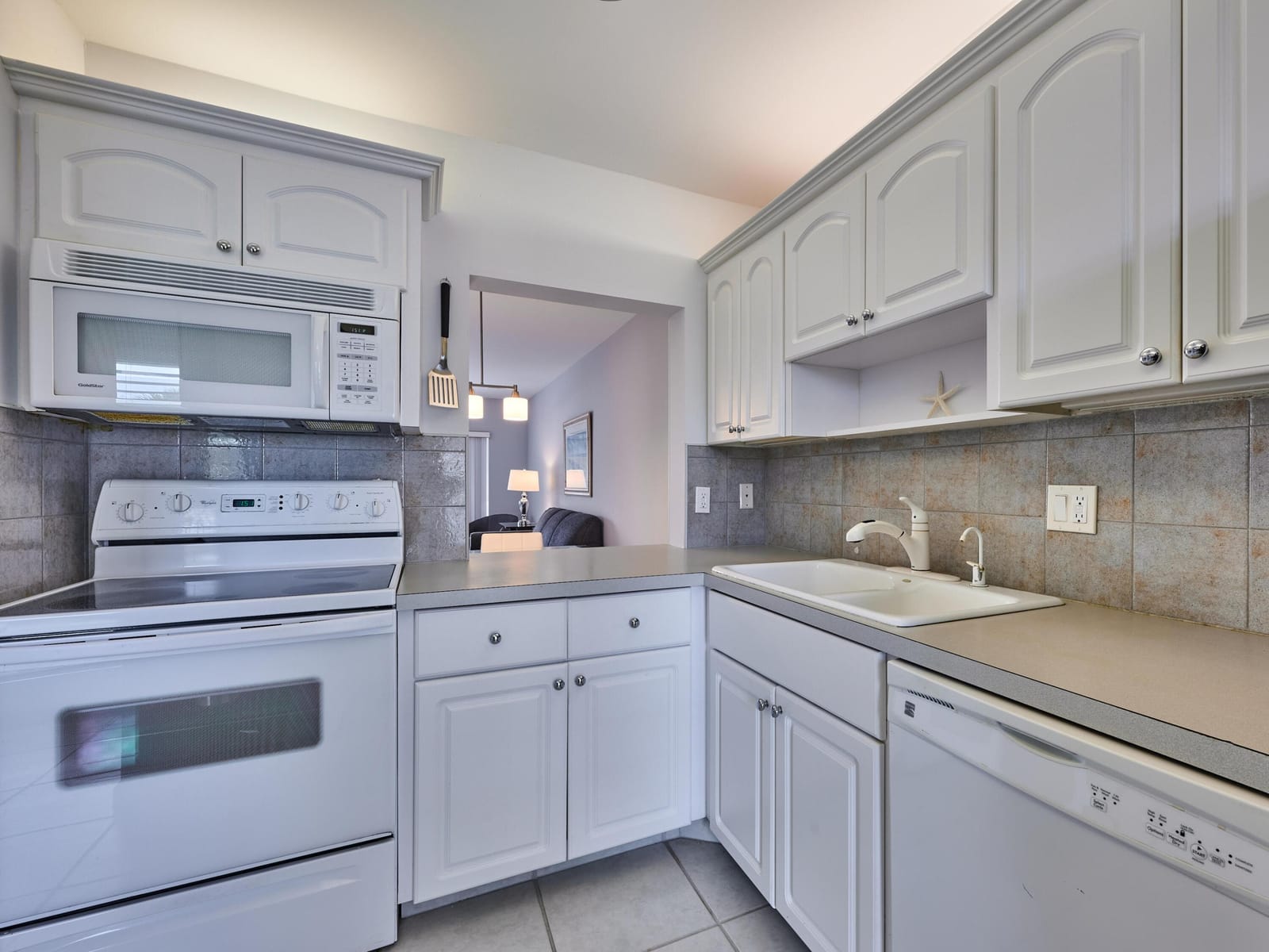 1461 S Ocean Boulevard 316, Lauderdale-By-The-Sea, FL 33062 photo 8