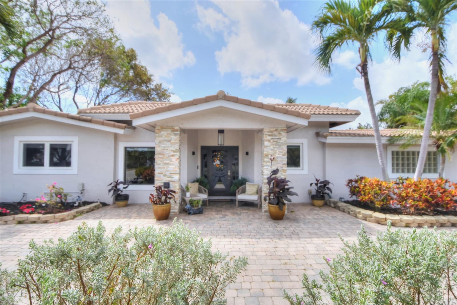 1450 SE 10th Street, Deerfield Beach, FL 33441