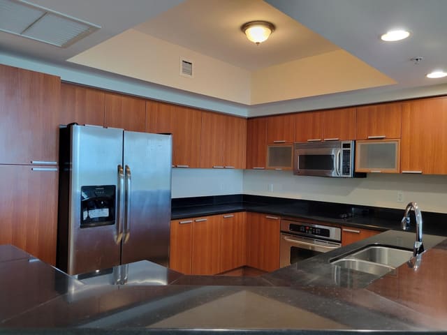 15051 Royal Oaks Lane 1902, North Miami, FL 33181
