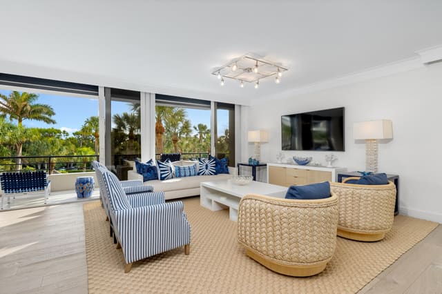 120 Sunset Avenue W 3a, sold in Leverett House Condo, Palm Beach, FL