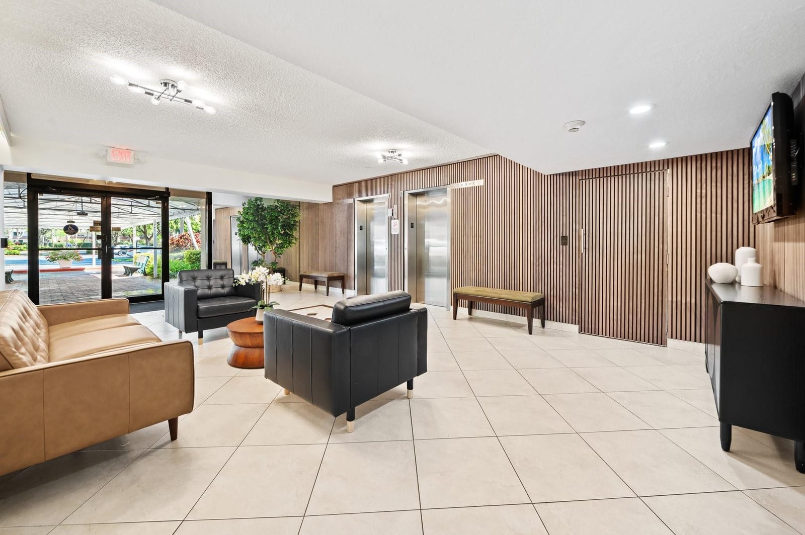 3960 Oaks Clubhouse Drive 403, Pompano Beach, FL 33069 photo 24